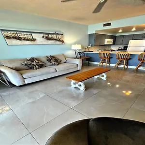 https://1-bedroom-ocean-walk-direct-oceanfront-07.thedaytonabeachhotels.com